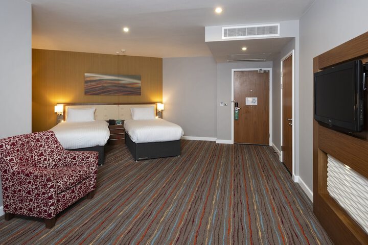 Room 17 of 90