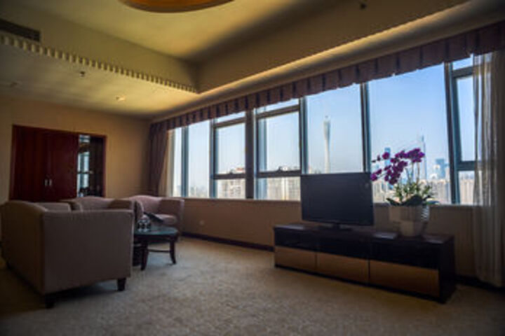 Room 35 of 49