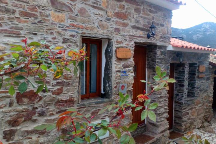 Casas dos Carregais