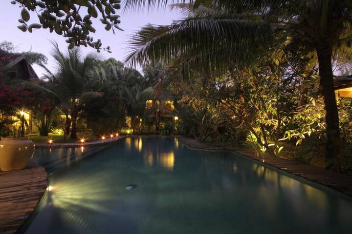 Hotel with Pool