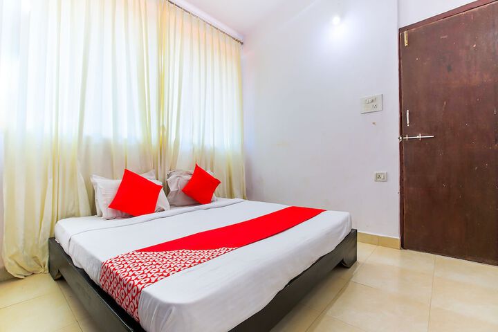 Room 11 of 21