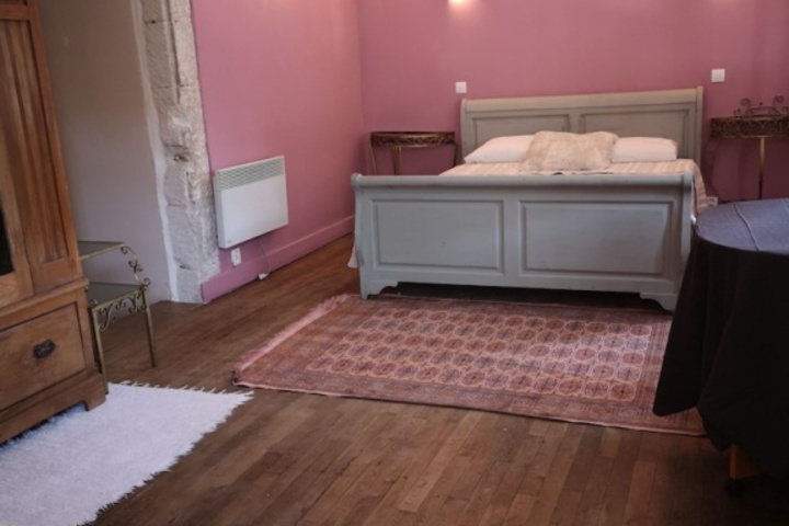 Room 6 of 14