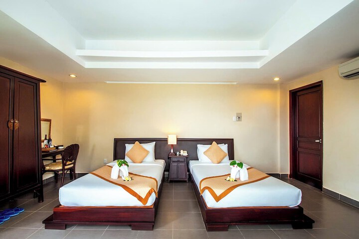 Room 26 of 160