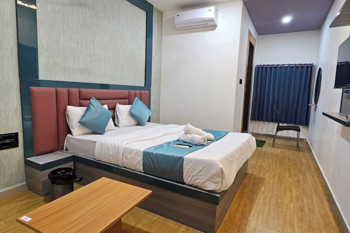 Room 4 of 23