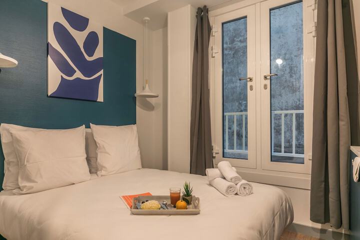 Room 47 of 185