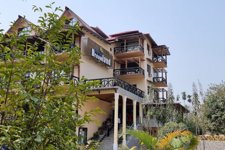 Hotel 74 of 78