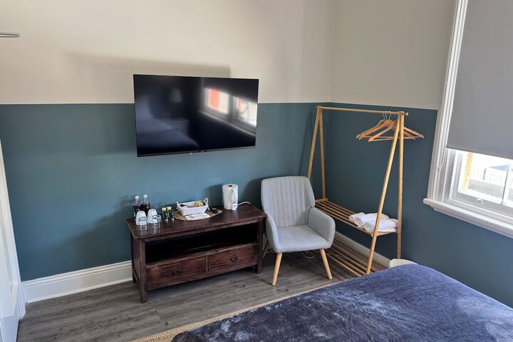 Room 5 of 25