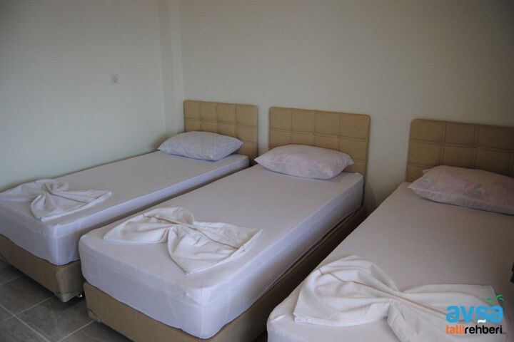 Room 9 of 11