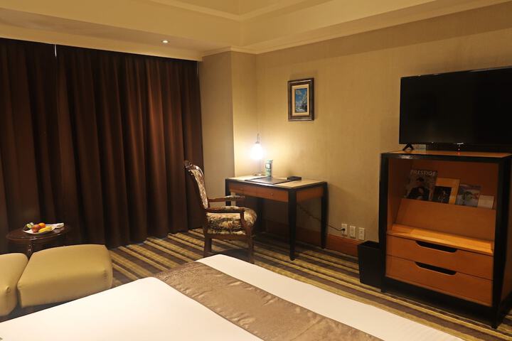 Room 26 of 44