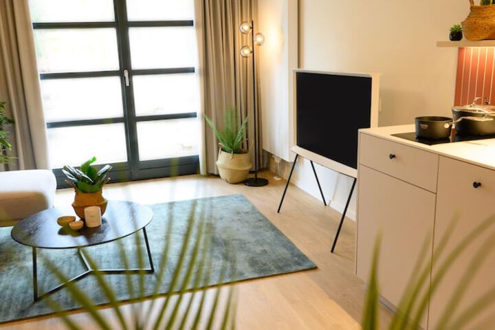 Room 16 of 64