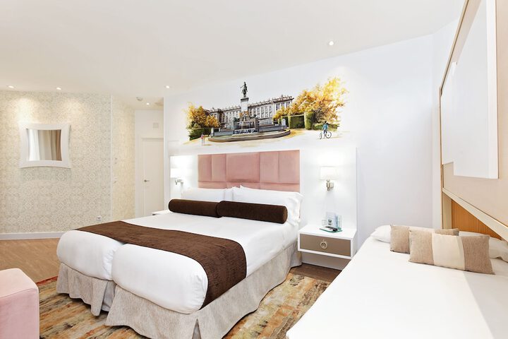 Room 15 of 83