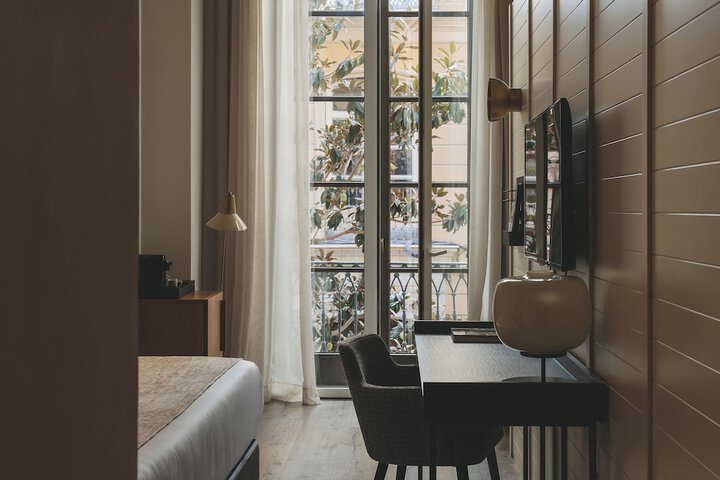Room 6 of 46
