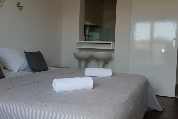 Room 8 of 36