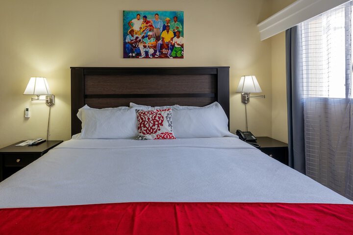 Room 4 of 60