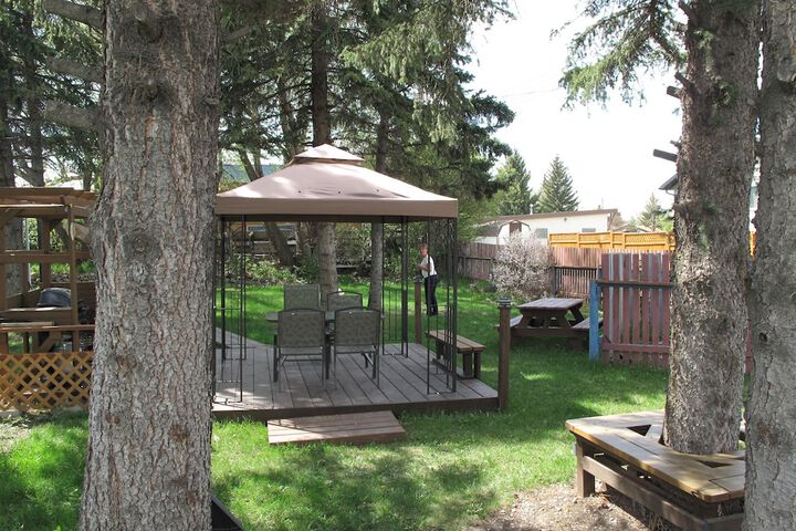 Property Grounds 25 of 38