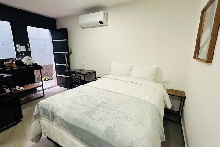 Room 3 of 55