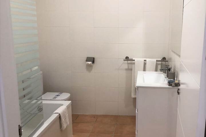 Room 8 of 31