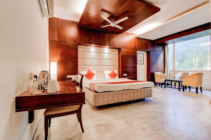 Room 29 of 44