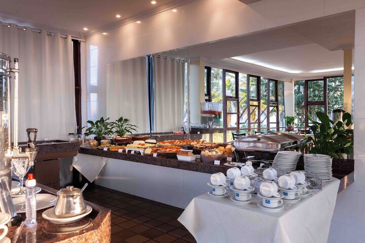 Breakfast/Coffee Service 7 of 14