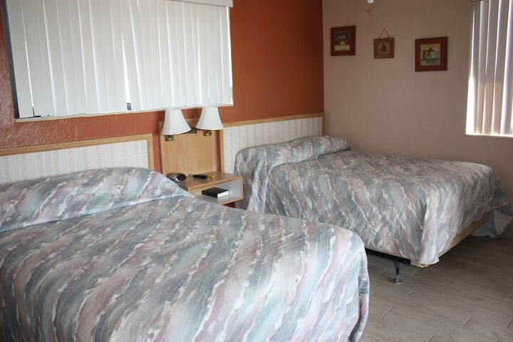 Room 12 of 62