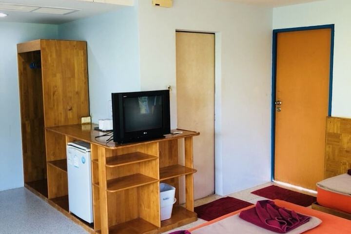 Room 78 of 108