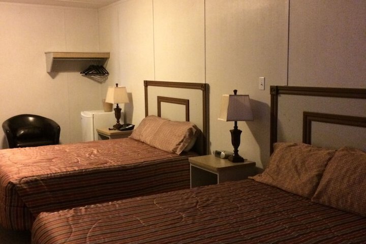 Room 8 of 21