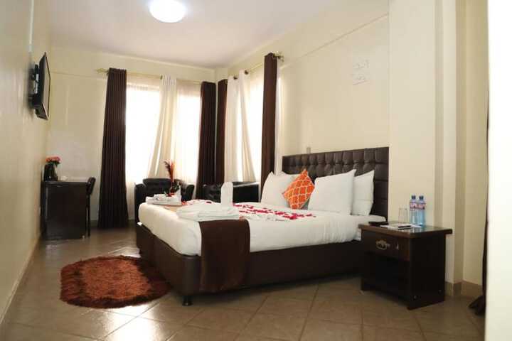 Room 18 of 30