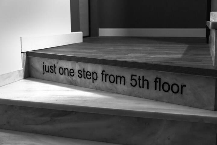 Room 82 of 151