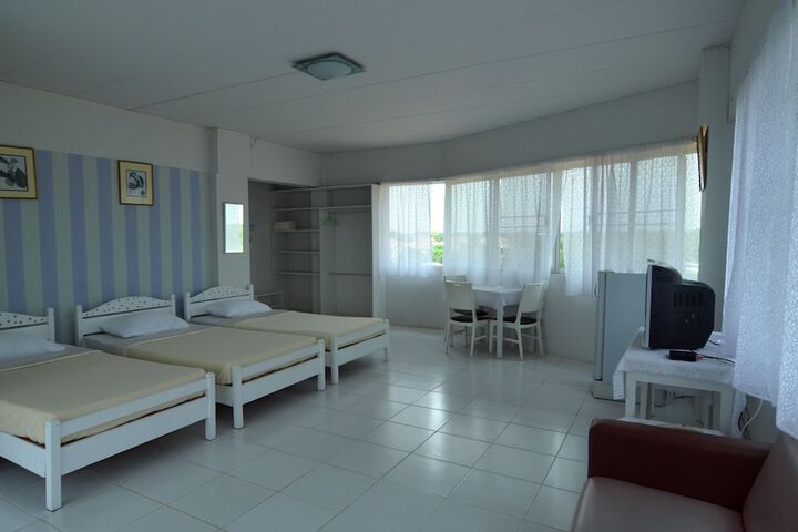 Room 16 of 35
