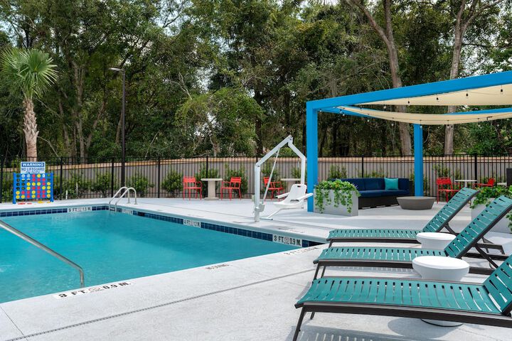 Pool 27 of 46