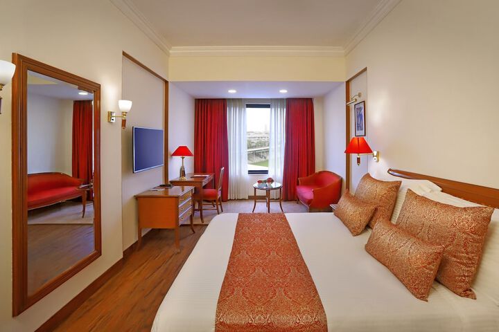 Room 13 of 70