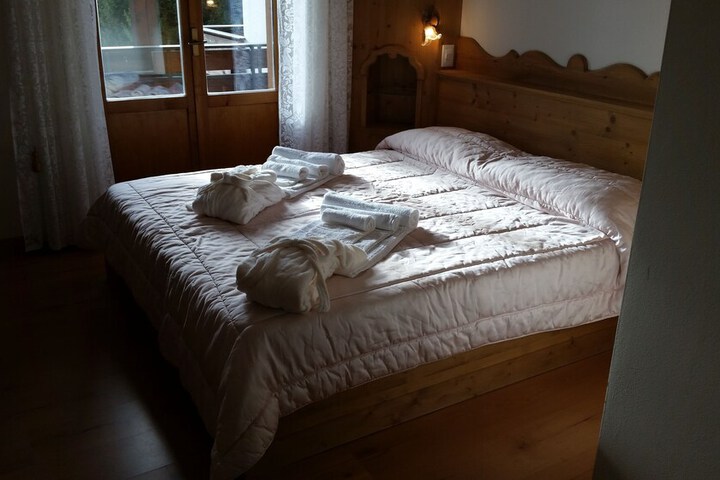 Room 5 of 35