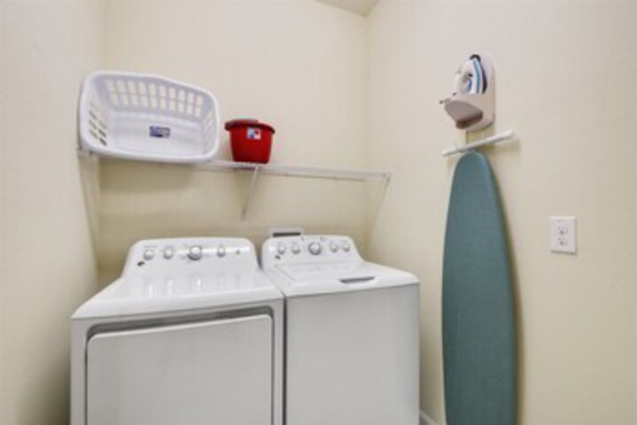 Laundry 17 of 33