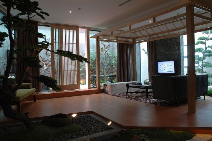 Room 6 of 78