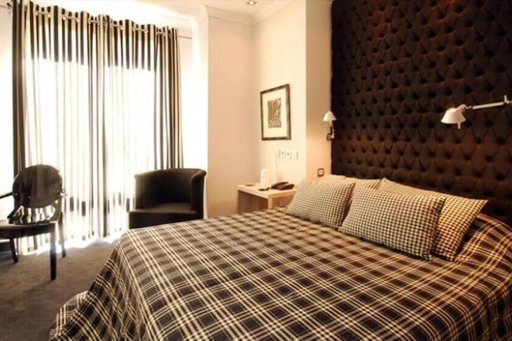 Room 6 of 30
