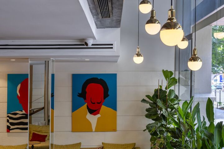 Guest Lobby