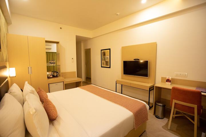 Room 10 of 41