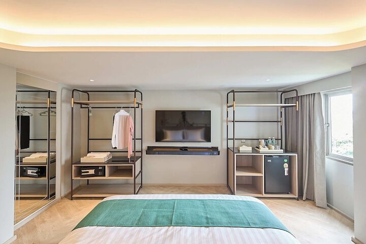 Room 100 of 212