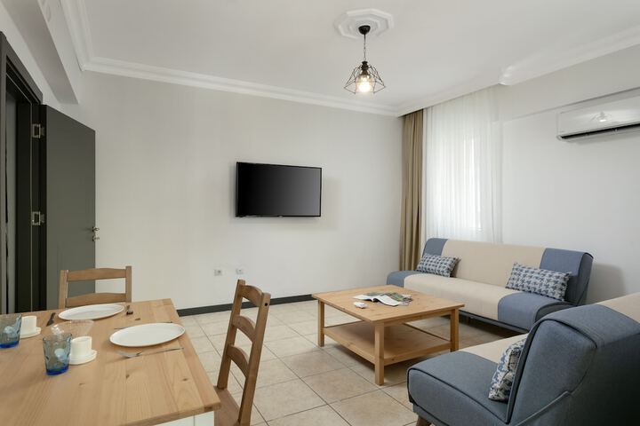 Room 9 of 19
