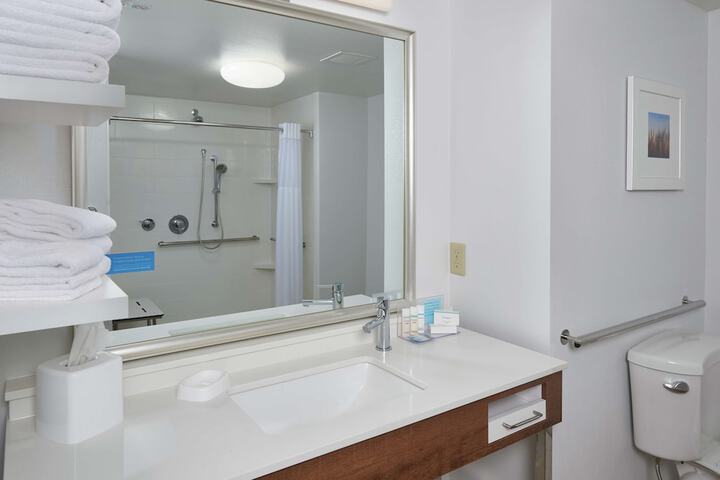Bathroom shower