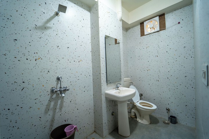 Room 31 of 48