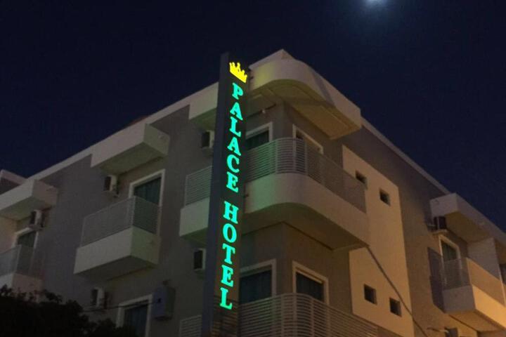 Palace Hotel