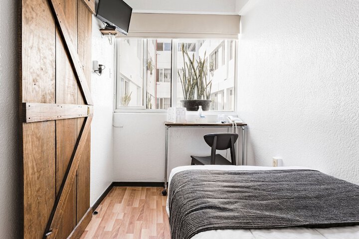 Room 9 of 41