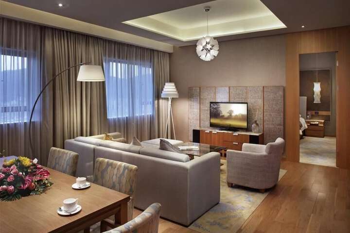 Room 22 of 49