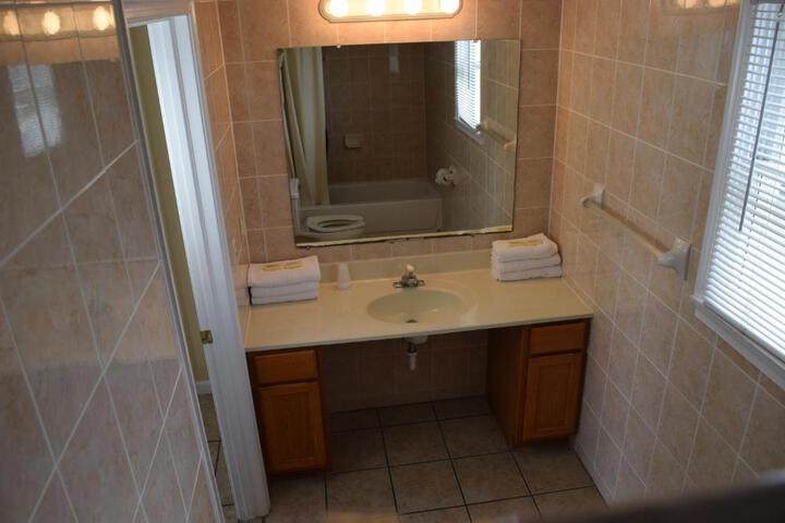 Room 15 of 20