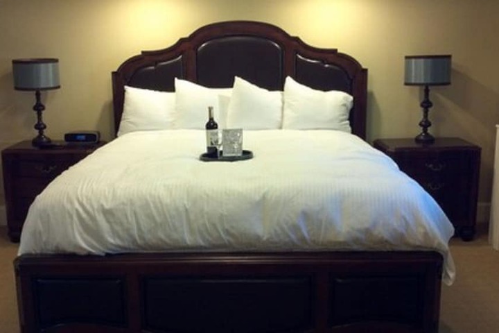 Room 15 of 87