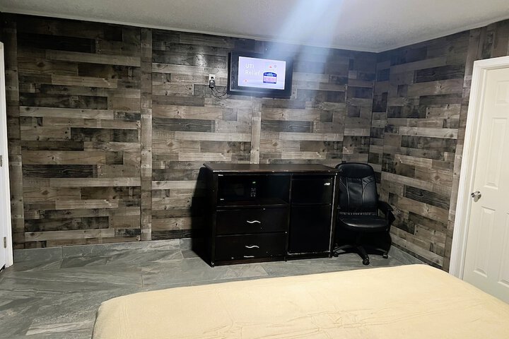 Room 3 of 11
