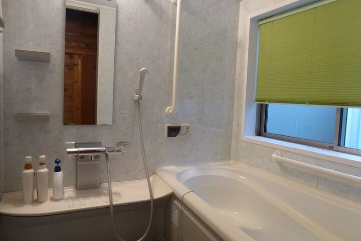 Room 14 of 22