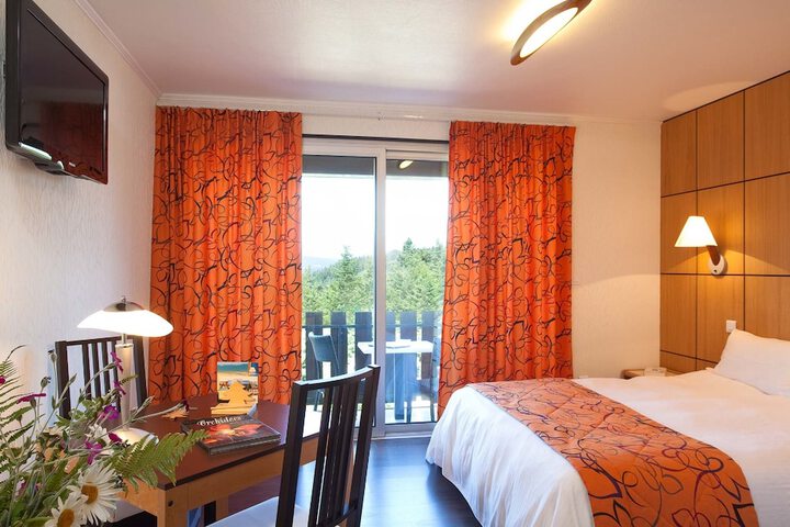 Room 6 of 29