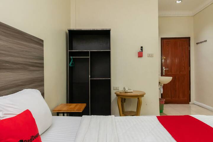 Room 18 of 39